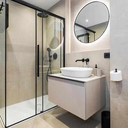 Daire Airy 2-br W/ Open Layout & Modern Design Split